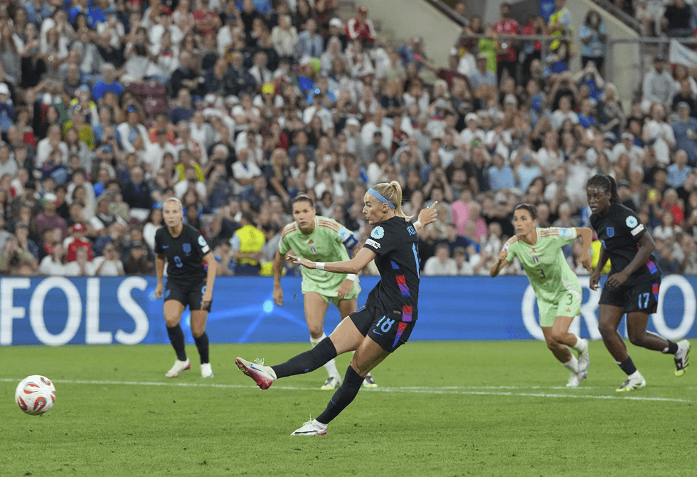 إنجلترا تقهر إيطاليا وتبلغ نهائي "يورو 2025" للسيدات