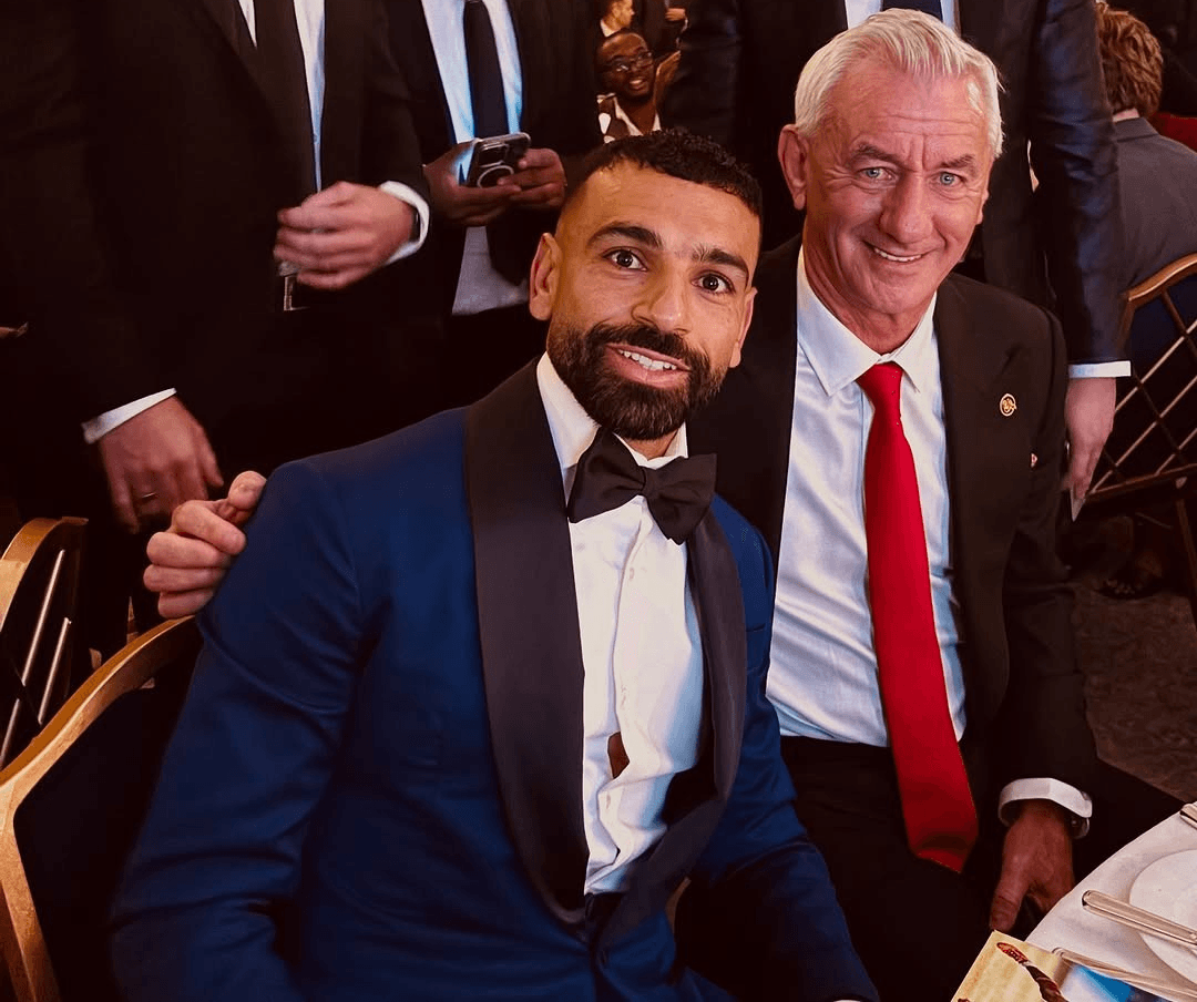 نجم ليفربول السابق يدعم محمد صلاح ويطالب بمنحه دورا قياديا في "الريدز"
