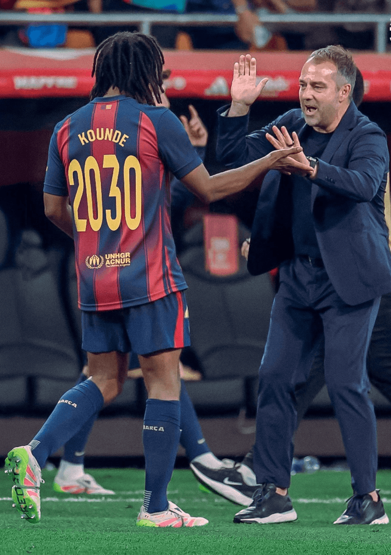 لمنع مانشستر سيتي.. برشلونة يحصن لاعبه بعقد طويل الأمد