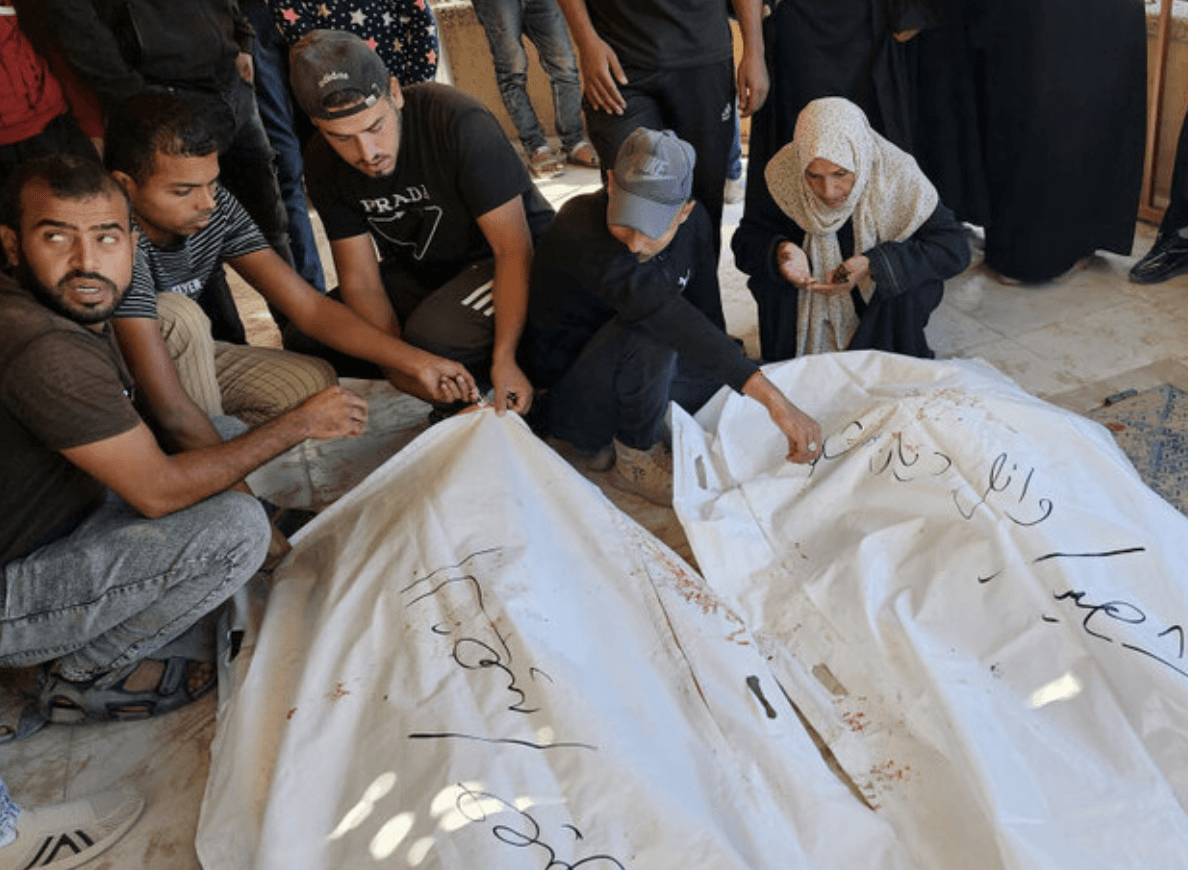 60 قتيلا جراء الهجمات الإسرائيلية على قطاع غزة بينهم 29 من المجوعين وطالبي المساعدات