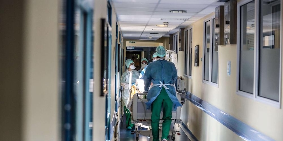 فضيحة تهز فرنسا.. ممرضة متهمة باغتصاب رضع وتصويرهم داخل وحدة عناية مركزة