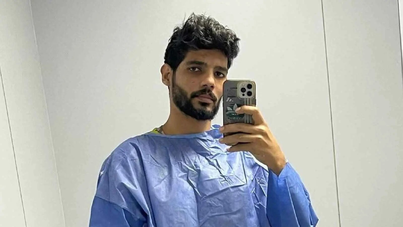 طبيب إبراهيم شيكا يخرج عن صمته ويكشف حقيقة "سرقة أعضائه"