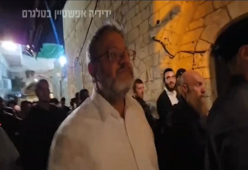 رسالة بن غفير من قلب الحي الإسلامي في القدس القديمة بعد اقتحام الأقصى (فيديو)