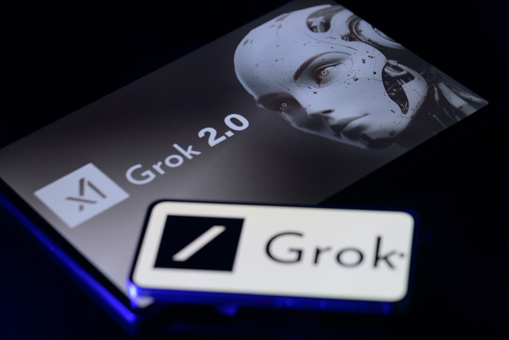 ماسك يعلن Grok 2 مفتوح المصدر بالتزامن مع طرح نماذج جديدة من OpenAI