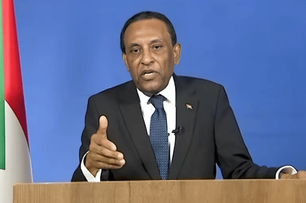 رئيس الوزراء السوداني: فتح المطار الدولي وعودة مؤسسات الحكم إلى الخرطوم في أكتوبر