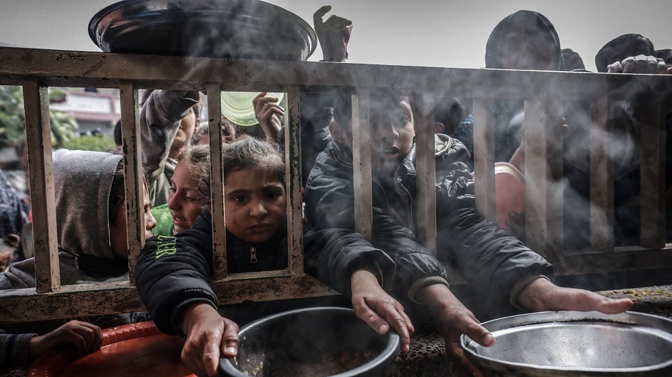فصائل فلسطينية تحذر من كارثة إنسانية في غزة وتطالب بتحرك دولي عاجل
