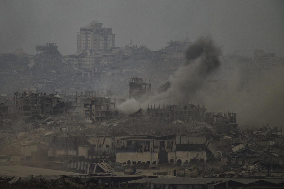 "القناة 12" العبرية: مصر تقترح على حماس تجميد سلاحها وإدخال شرطة فلسطينية إلى غزة