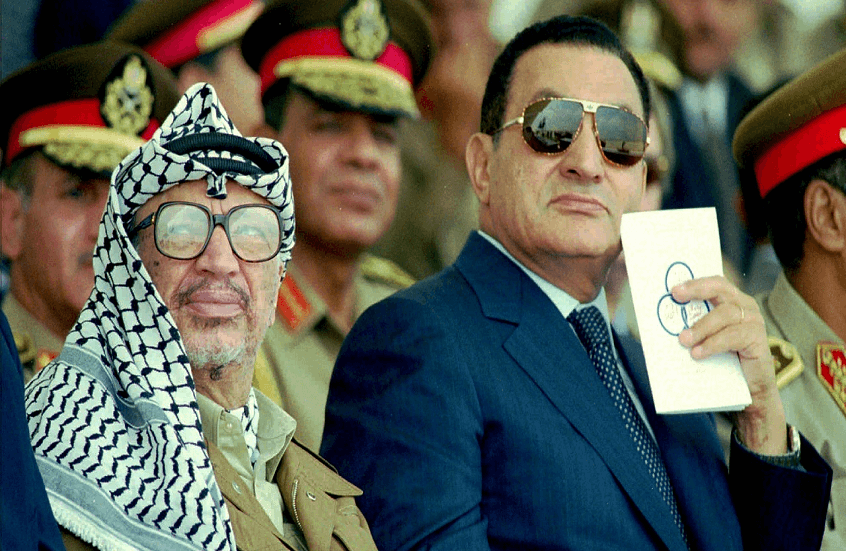 "كان زمان القضية اتحلت".. تصريحات حسني مبارك عن الفرص الضائعة بالقضية الفلسطينية تثير تفاعلا