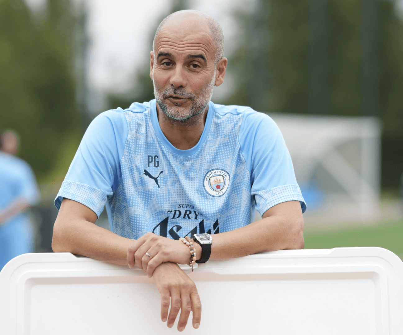 غوارديولا يتغزل بصفقات مانشستر سيتي الجديدة بعد ظهورهم الأول في افتتاحية الدوري الإنجليزي الممتاز