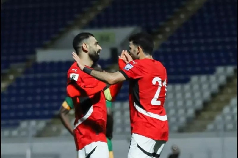 'لعبة زيزو وكوبري العميد'.. الأجواء الإيجابية تسيطر على معسكر منتخب مصر (فيديو)