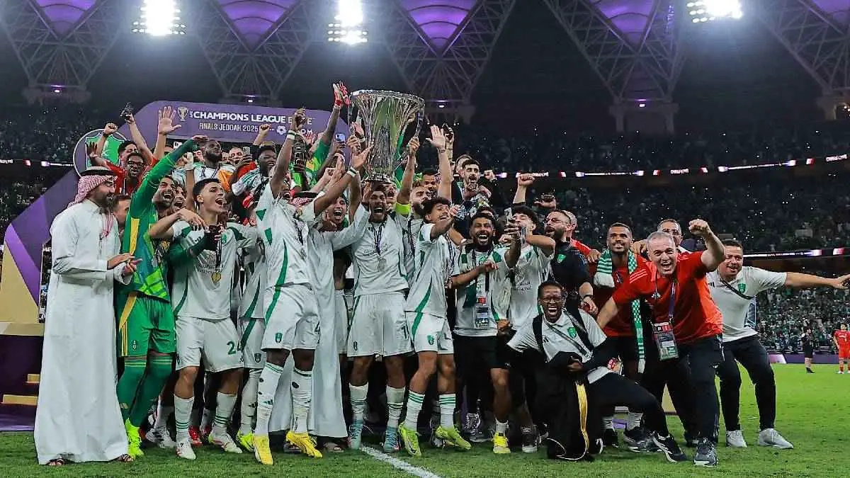 من 'يلو' إلى قمة آسيا.. كيف حقق الأهلي السعودي أعظم ريمونتادا في التاريخ؟