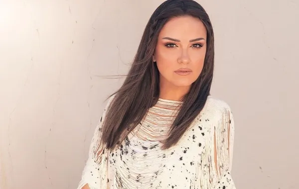 ريهام عبد الغفور تفاجئ الجميع بلوك جديد بمهرجان الإسكندرية.. وهكذا هنأها النجوم