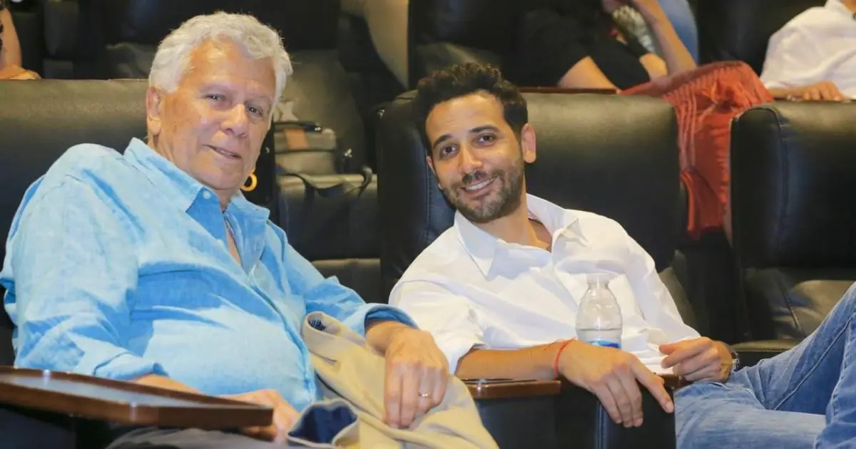 كريم قاسم ينعي والده المخرج أحمد قاسم مؤلف فيلم 'المهاجر' ويكشف عن تفاصيل الجنازة