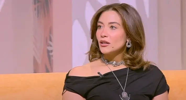 فيديو – جلا هشام تكشف مواصفات فتى أحلامها: الحب لوحده هطل
