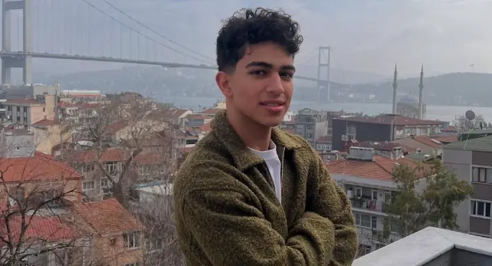 حمزة دياب في أولى تجاربه السينمائية الطويلة بـ 'إن غاب القط'