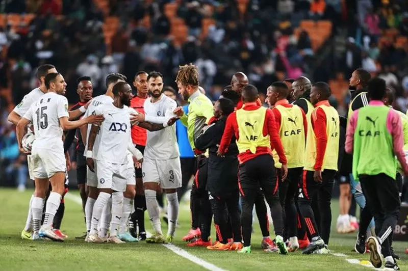 الVAR أنقذنا.. ماذا قالت صحف جنوب أفريقيا عن تعادل أورلاندو وبيراميدز؟