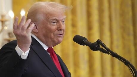 'باييس': إسبانيا تتلقى طلبات من علماء أمريكيين للهرب من سياسات ترامب