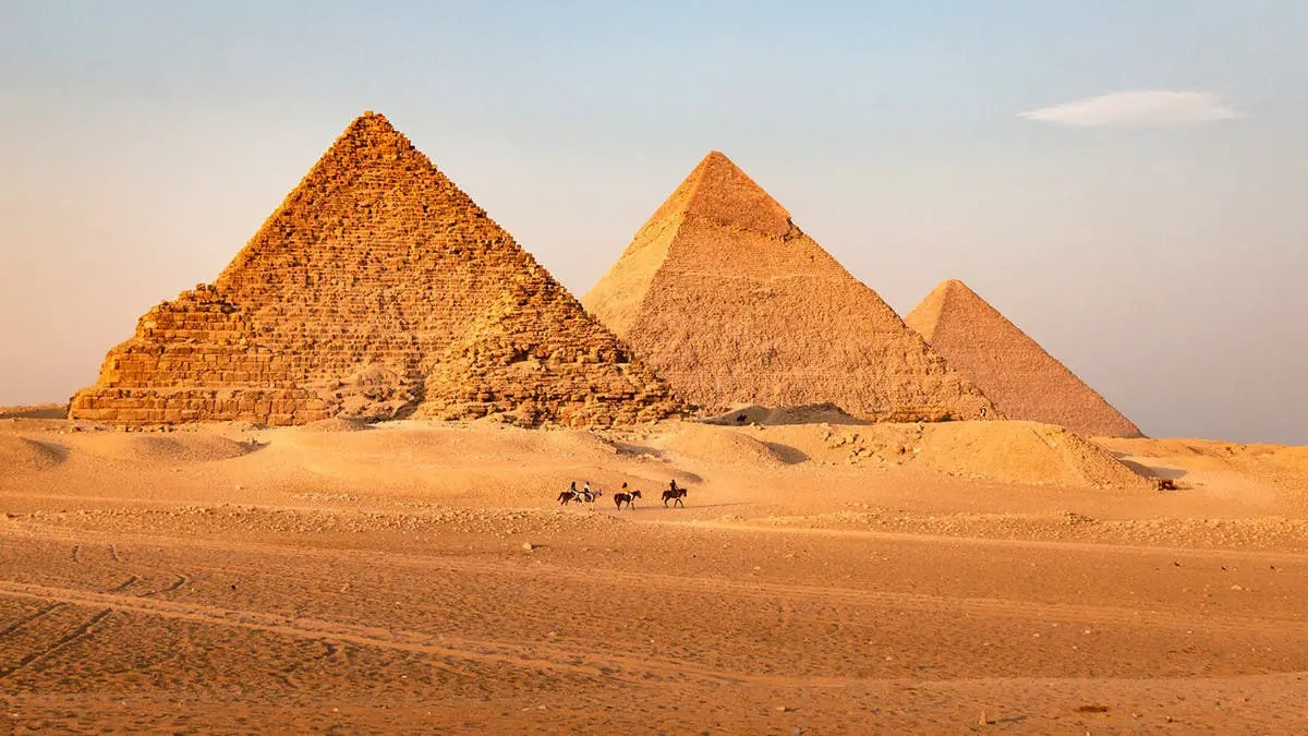 مصري خريج جامعة القاهرة ضمن أكثر 10 قادة تأثيراً لعام 2025