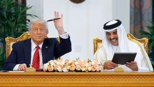 عاجل .. قلم من ذهب… كم تبلغ قيمة هدية تميم لترامب التي خطفت الأضواء؟