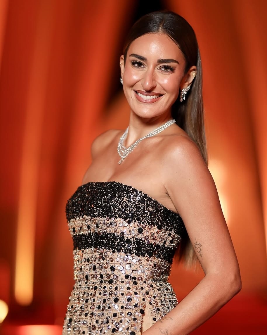 #أمينة_خليل نجمة مسلسل #'لام_شمسية' مثال للجمال الشرقي بمكياجها المتوهج.. إليك خطواتها