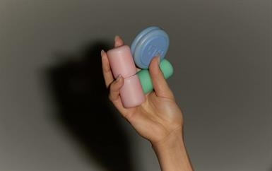 ارتقي بروتينك اليومي مع مجموعة مكياج ثلاثية منSIMIHAZE BEAUTY