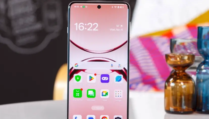 هاتف OPPO Find X8S قادم بحواف فائقة النحافة رسميًا
