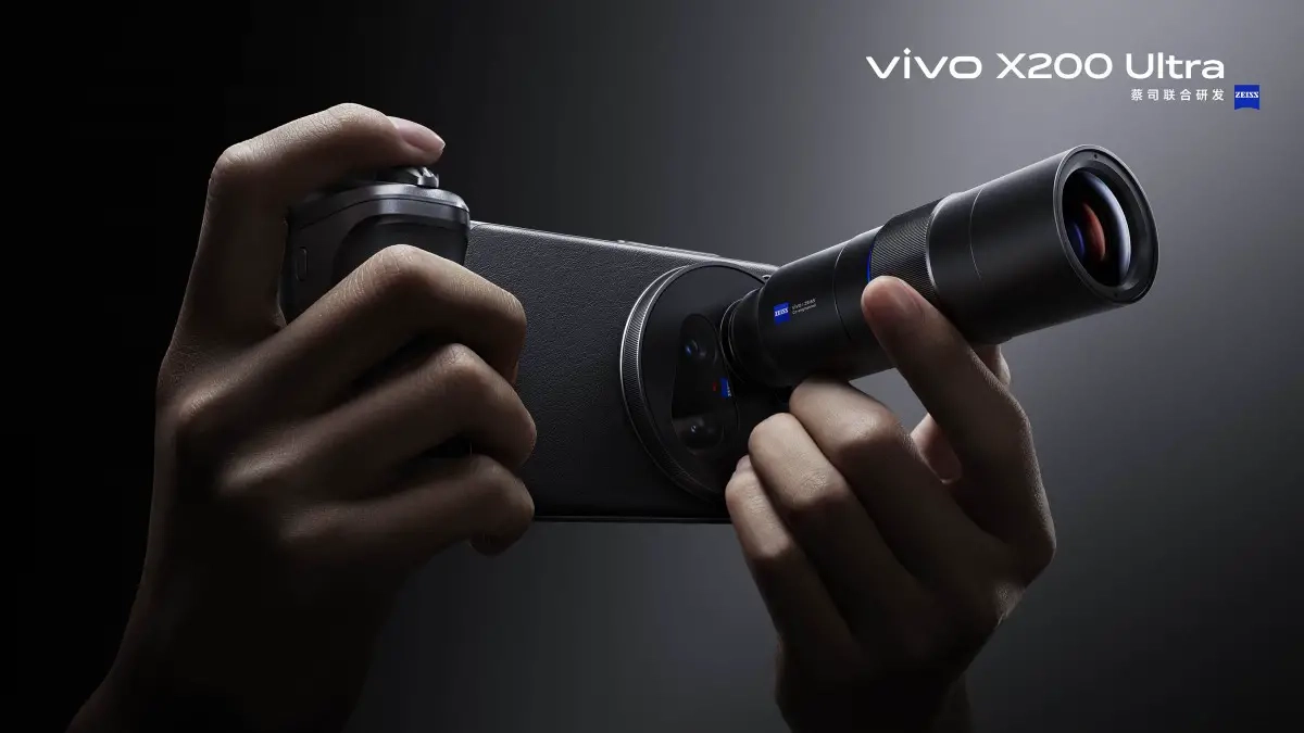 عدسة زووم إضافية قادمة لهاتف Vivo X200 Ultra لتعزيز قدراته التصويرية