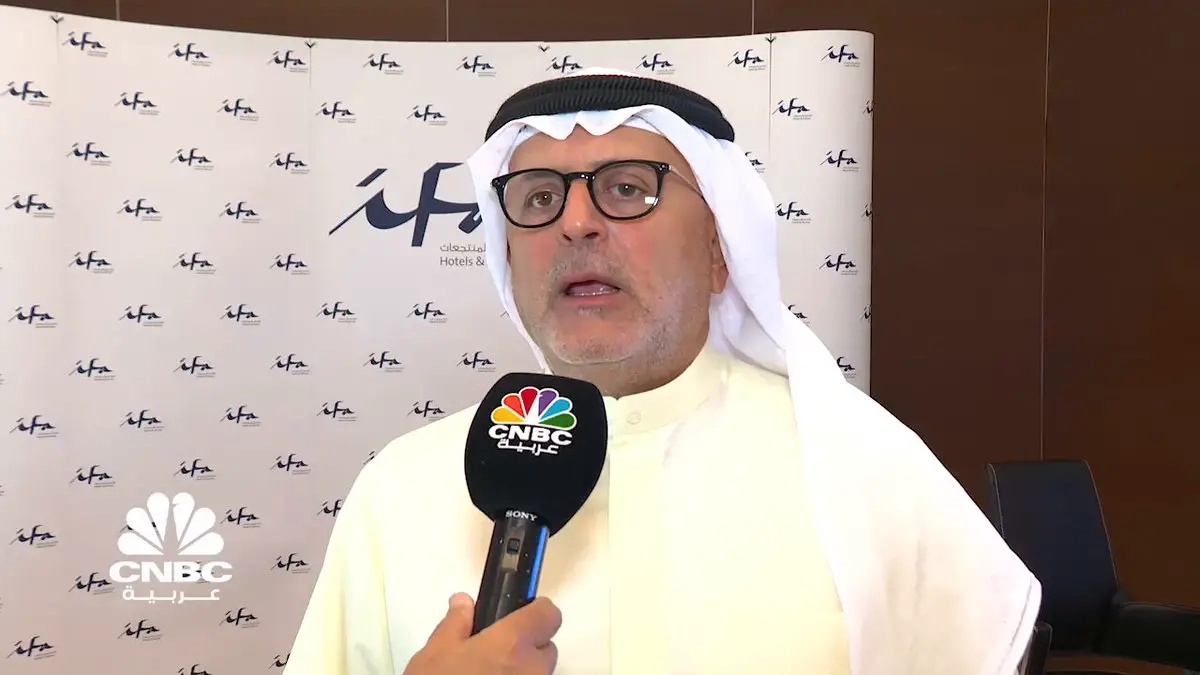 الرئيس التنفيذي لشركة إيفا للفنادق والمنتجعات ل CNBC عربية: – 22% نسبة الإنجاز في مشروع أورلا دورتشستر في دبي – تخارجنا من فندق فيرمونت النخلة وفر مبالغ ضخمة نستثمرها في مشروعات جديدة – حققنا نمواً بواقع 50% في مبيعات التايم شير