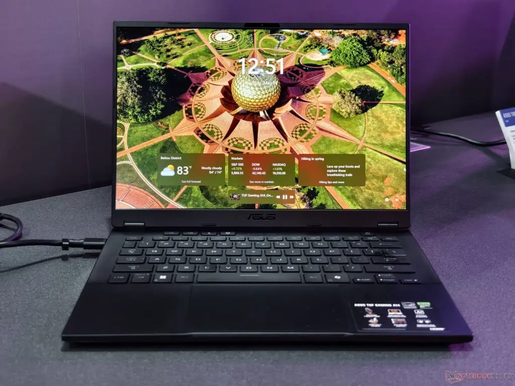 أسوس تحدث سلسلة TUF Gaming A14 مع معالجات AMD AI وكرت الشاشة RTX 5060