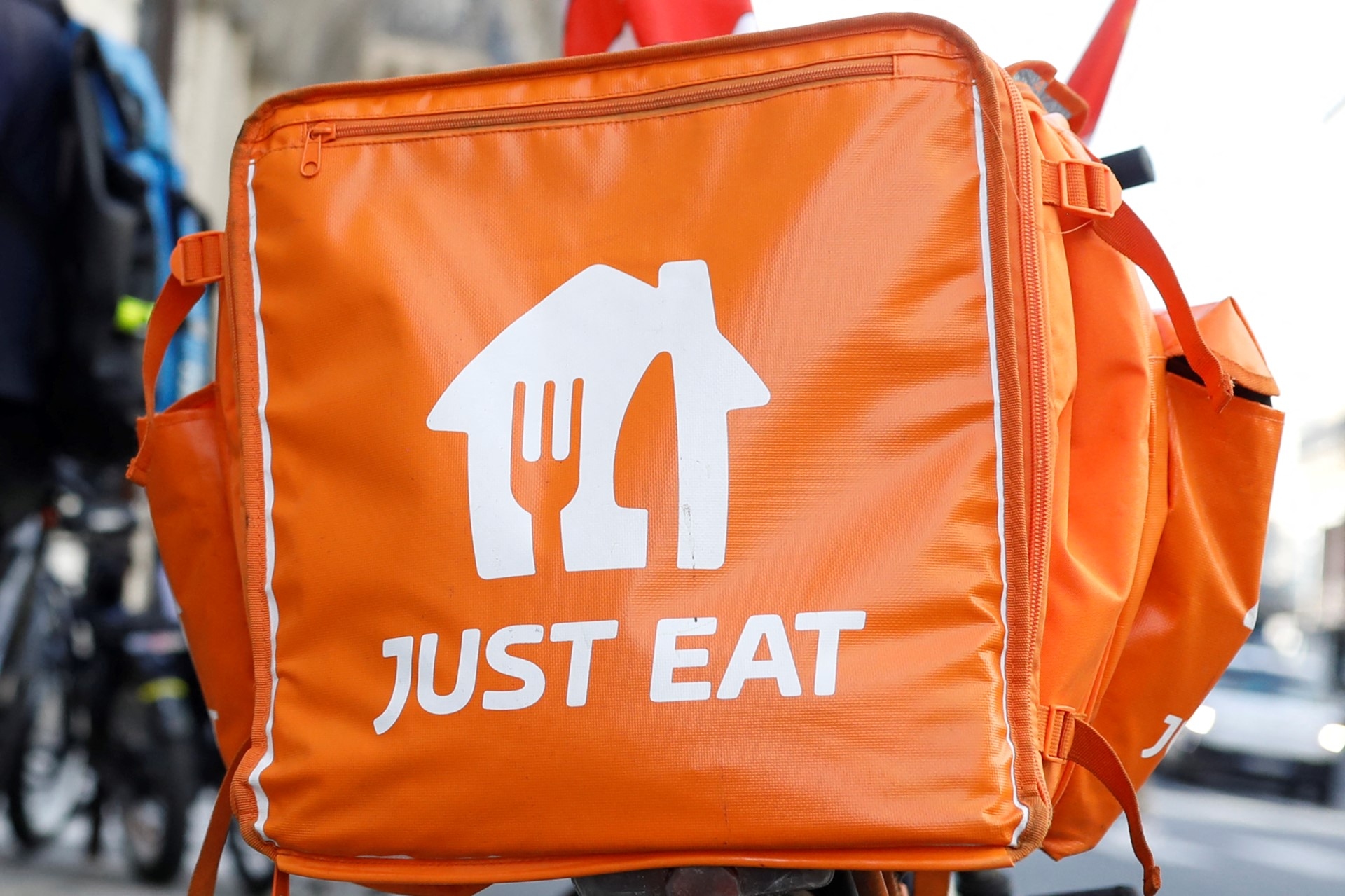 أسهم 'Just Eat' تقفز 54% بعد عرض 'بروسوس' للاستحواذ عليها مقابل 4.3 مليار دولار