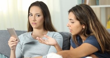 4 أبراج خلقهم ضيق وبيميلوا للعزلة.. برج الحمل معندوش صبر والثور عنيد