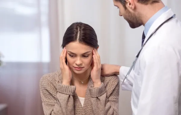 سرعة تشخيص التهاب السحايا هي الخطوة الأهم في العلاج وتجنب المضاعفات الخطيرة.. إليكم أبرز أعراض إلتهاب السحايا