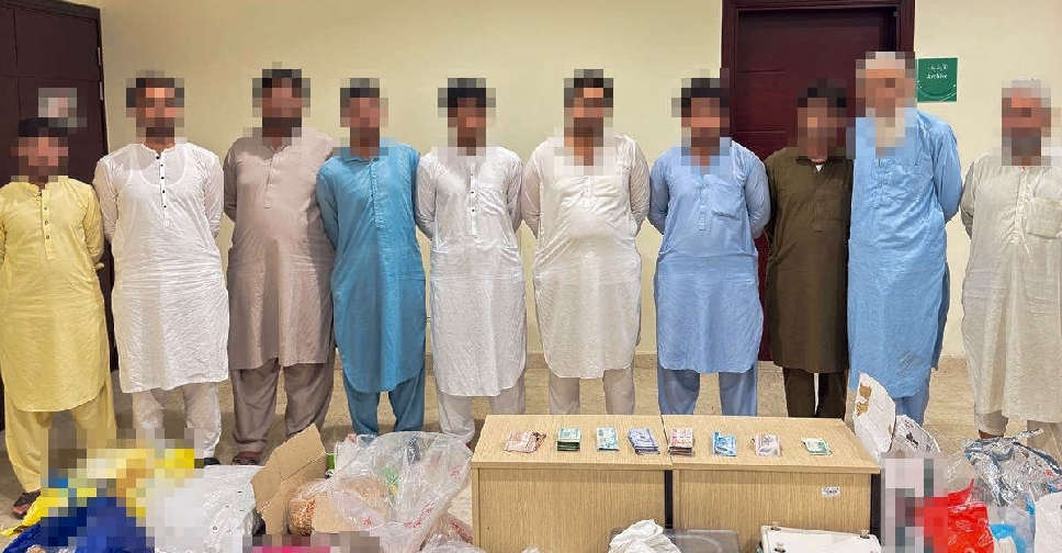 Dubai Police cracks down on illegal street vendors