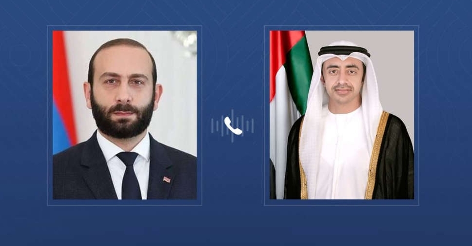 Sheikh Abdullah discusses bilateral ties with Armenian counterpart