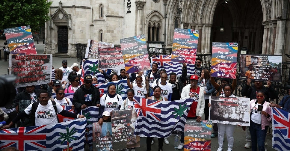 UK signs Chagos deal with Mauritius to seal future of US-UK air base