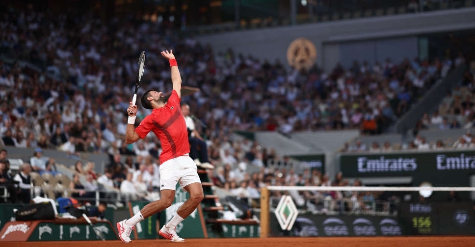 Djokovic eases into last 16 with 99th French Open win