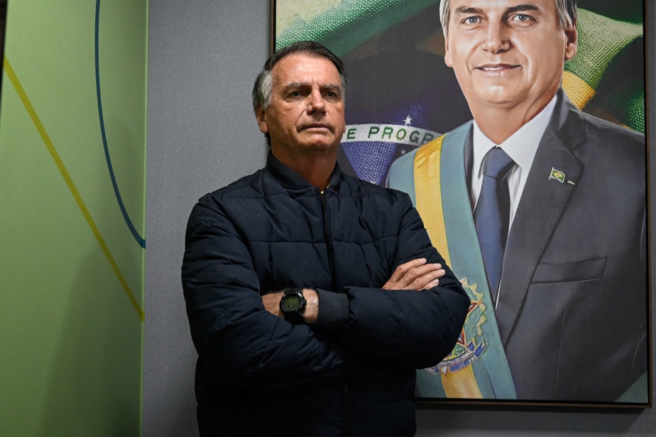 L'ex-président brésilien Jair Bolsonaro risque la prison pour bris de condition