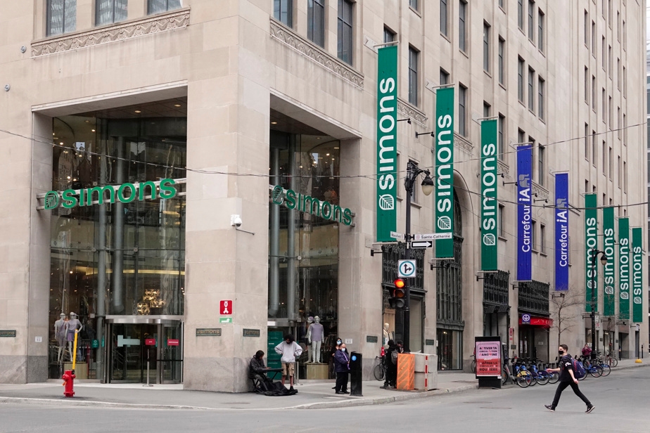 Coup de feu à l'extérieur de la Maison Simons sur la rue Sainte-Catherine