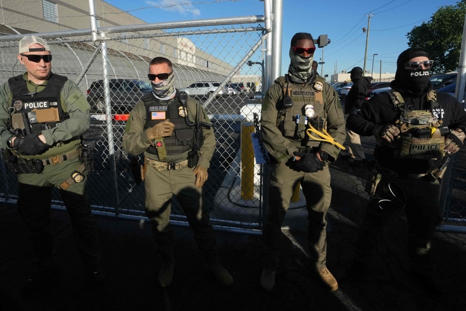 La police de l'immigration veut recruter 10 000 « patriotes »