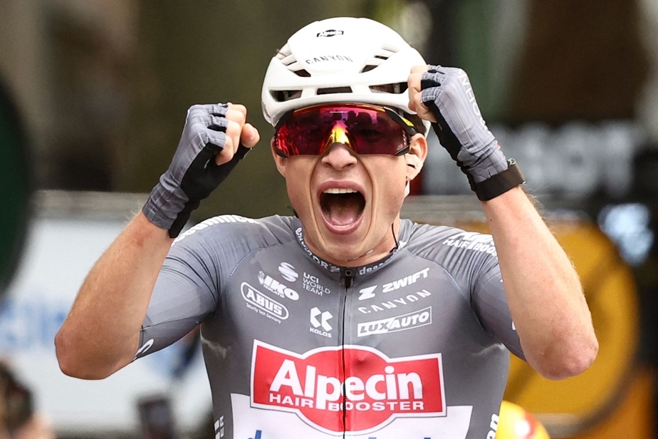 Jasper Philipsen enfile le premier maillot jaune