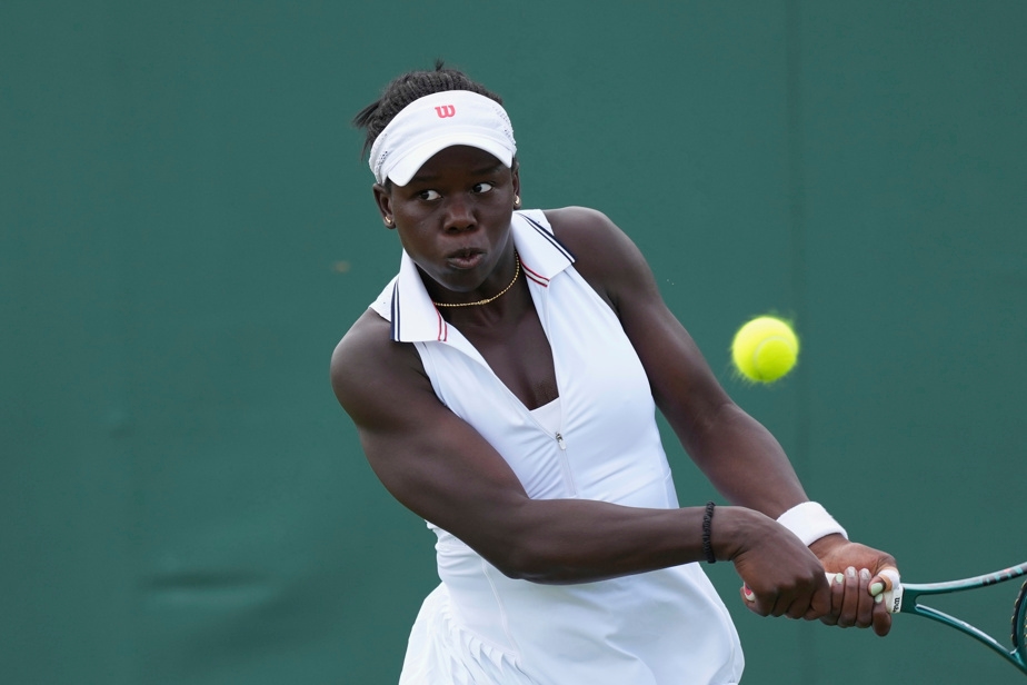 Victoire de Victoria Mboko en lever de rideau