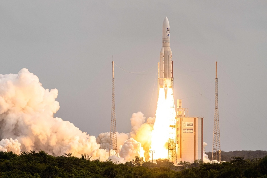 Lancement d'un satellite permettant d'améliorer les prévisions météorologiques