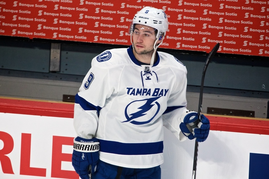Tyler Johnson annonce sa retraite