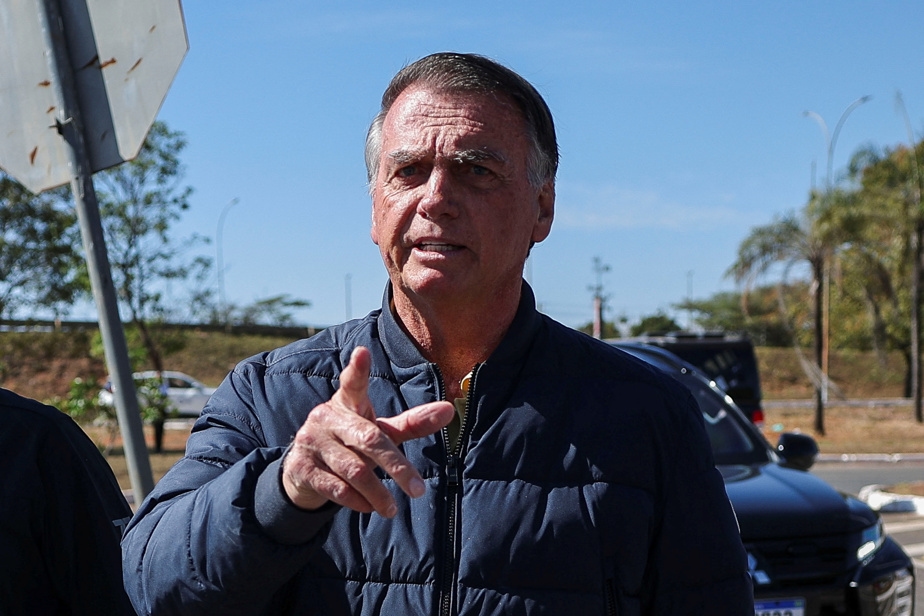La pression juridique s'accentue sur l'ancien président Bolsonaro