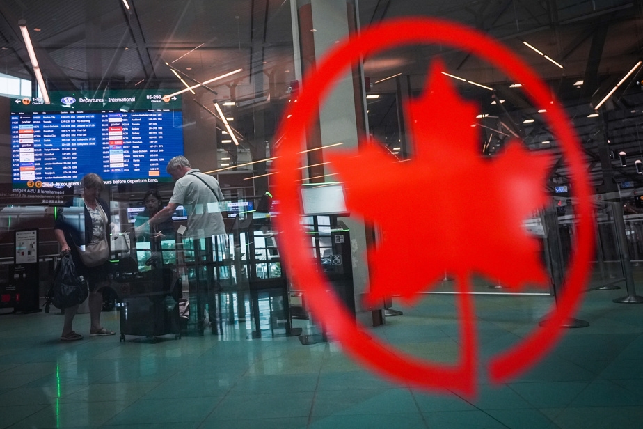 Air Canada, Pub Burgundy Lion et enseignants recherchés