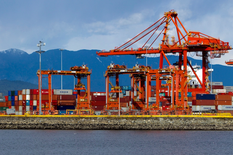 Les exportations canadiennes en chute libre