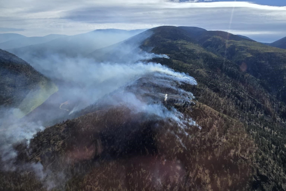 La roue d'une remorque de la GRC a déclenché l'incendie de forêt à Lytton