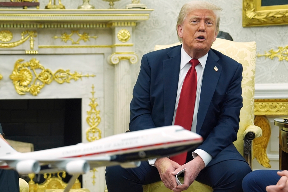 Trump menace la Russie de droits de douane si aucun accord d'ici 50 jours