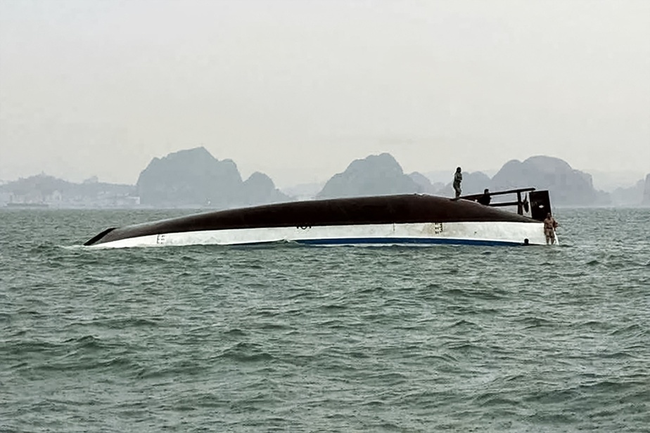18 morts dans le naufrage d'un bateau touristique