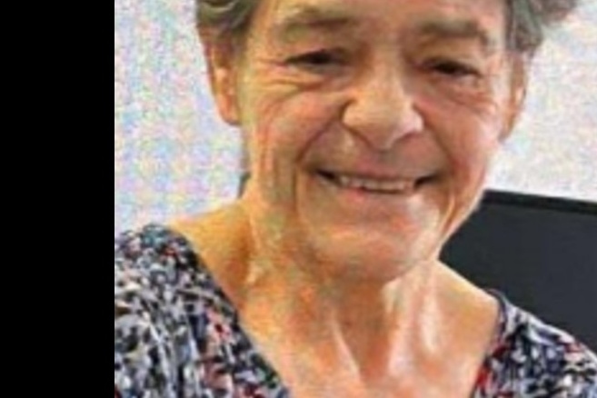 Une femme atteinte d'Alzheimer trouvée morte dans un terrain boisé